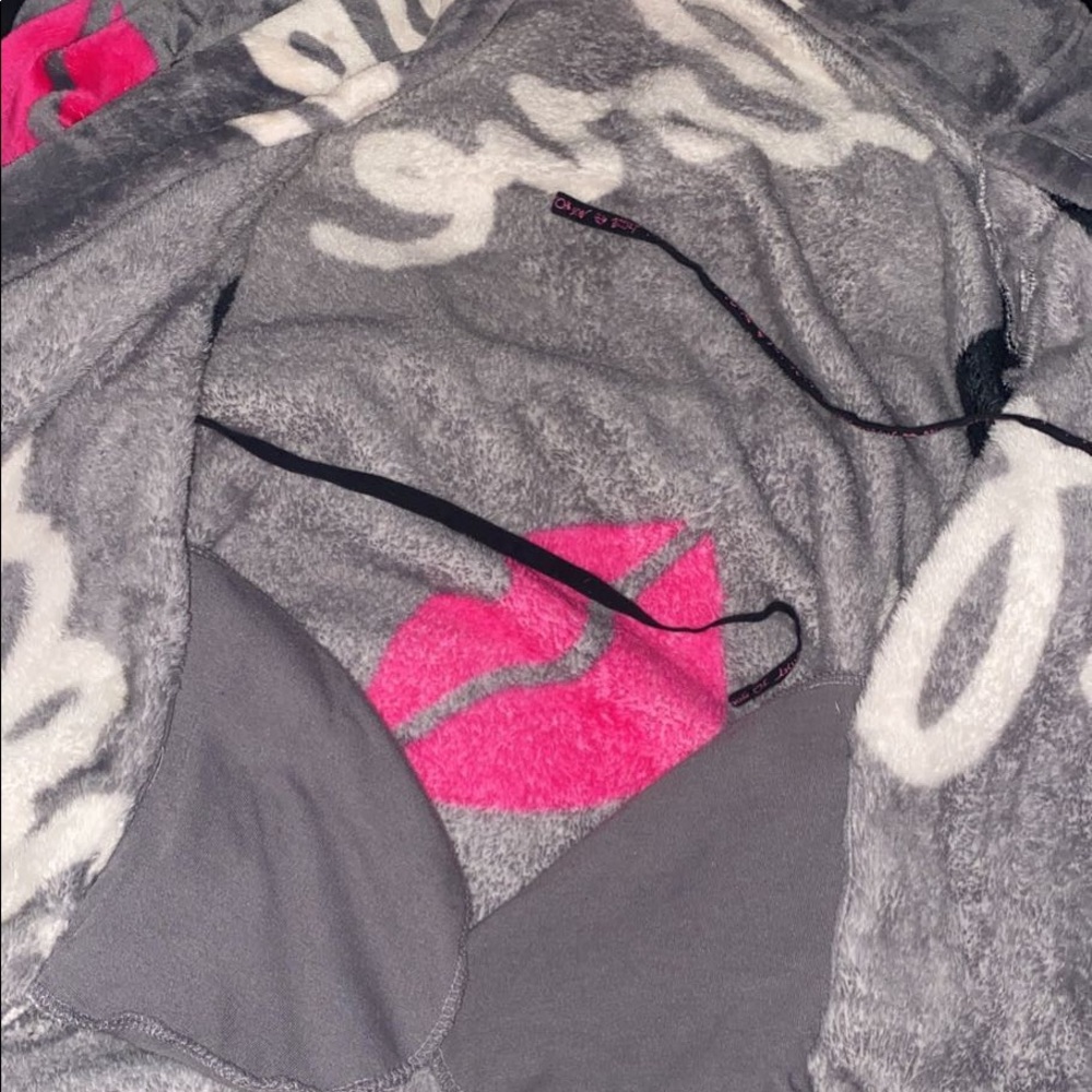 ❤️❤️ Betsey Johnson Cozy Lounge Robe - Picture 5 of 6